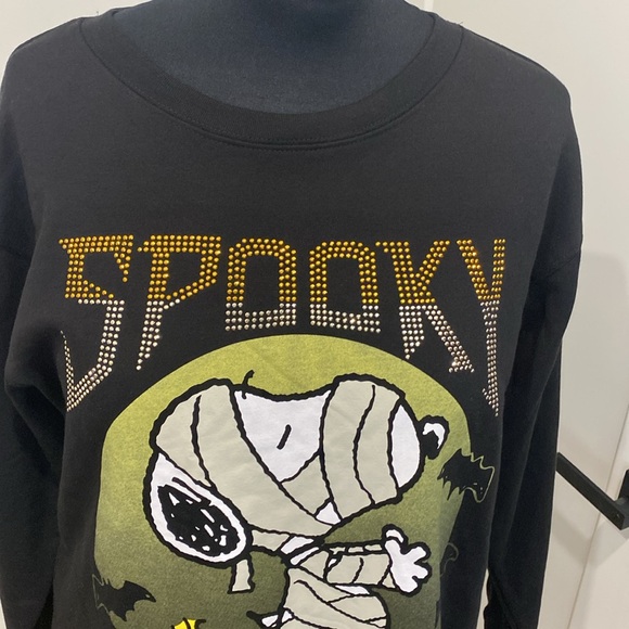 NWOT Peanuts sweatshirt snoopy & Woodstock Dressed as Mummies With Bling |SZ XXL - Picture 5 of 13